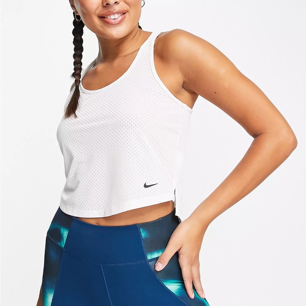 ike Training One Breath Dri-FIT standard fit cropped tank top in white